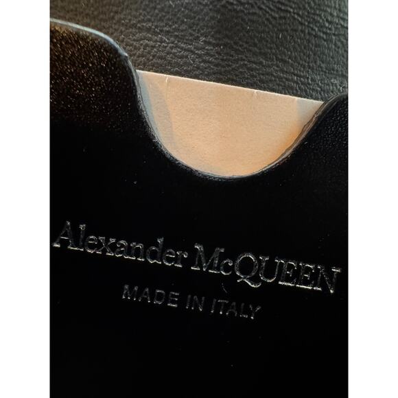 Alexander McQueen Black Leather Spiked Skull Bag NIB - Picture 8 of 8